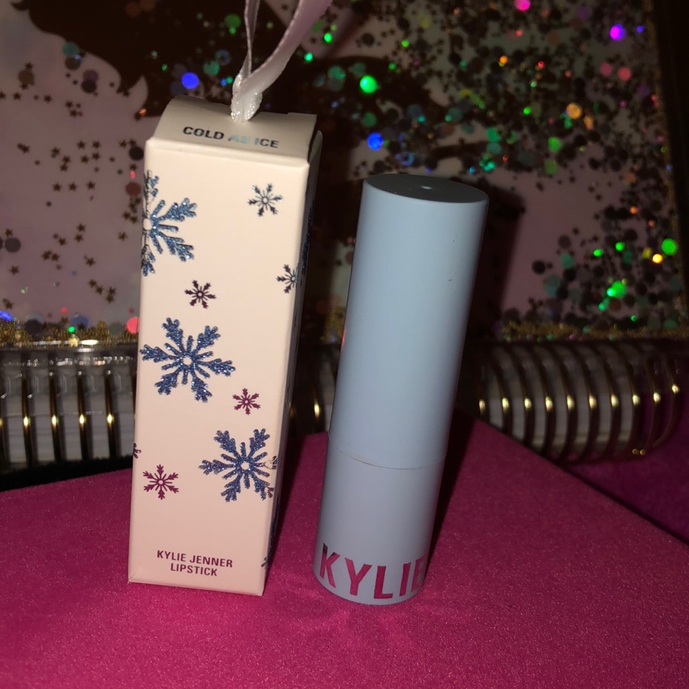 Kylie Cosmetics  Lip Stick